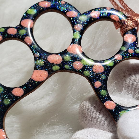 Handmade Paw Print Decor Accessory - Picture 7 of 10